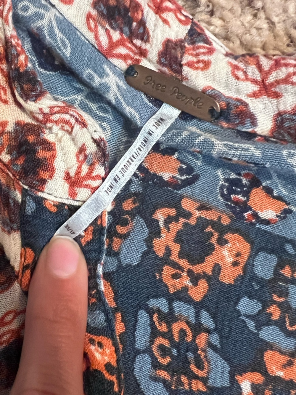 Free People Button-Down boho style blouse in Blue and Peach Floral Print - Picture 3 of 6